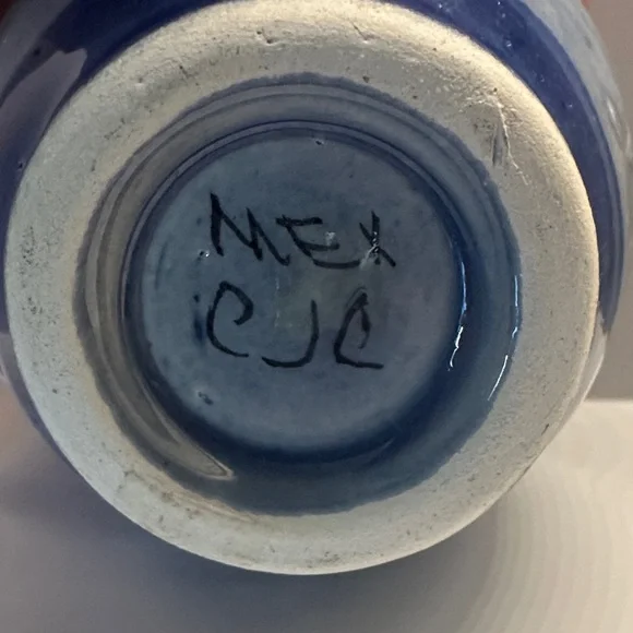 Vintage Mexican Folk Art Pottery - Picture 3 of 4